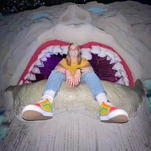 Meet your Posher, Isabella